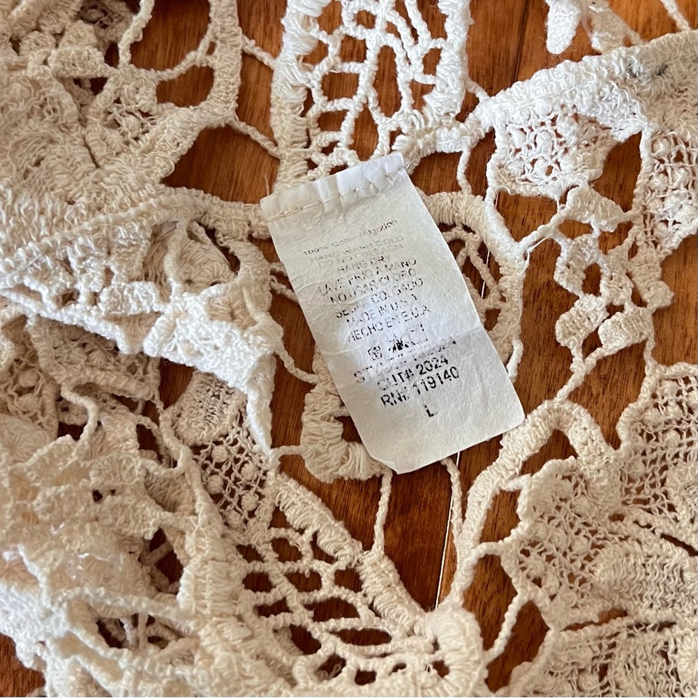 Issi Crochet Top - Picture 6 of 6
